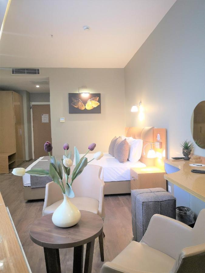 Grand Park Hotel Istanbul City Center Bed And Breakfast Екстериор снимка